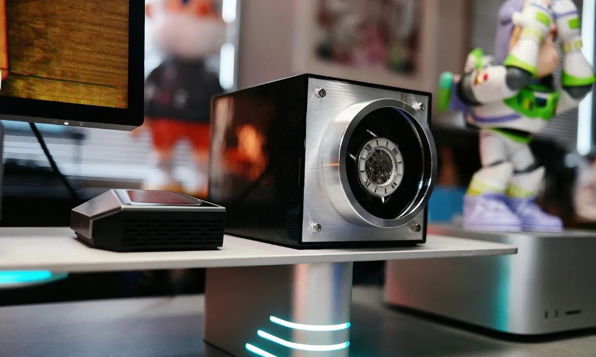 Mozsly watch winder on desk protecting the watch with out wear and tear